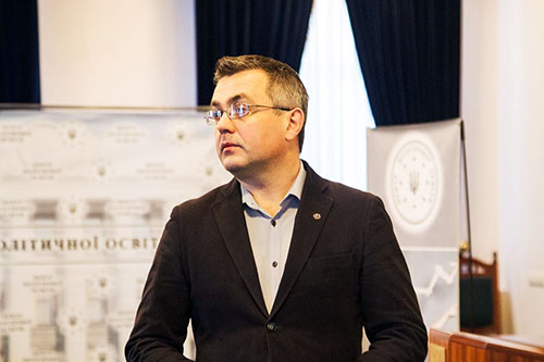 Выступление Олега Демчика перед политиками